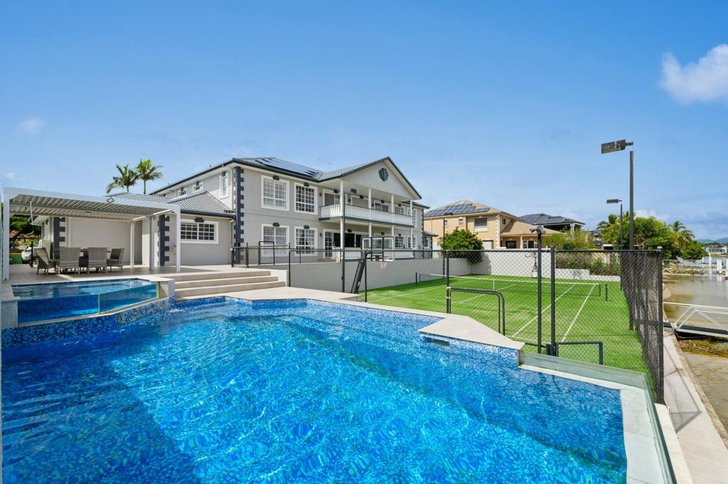 29-31 Cessnock Cl, Mermaid Waters, QLD 4218