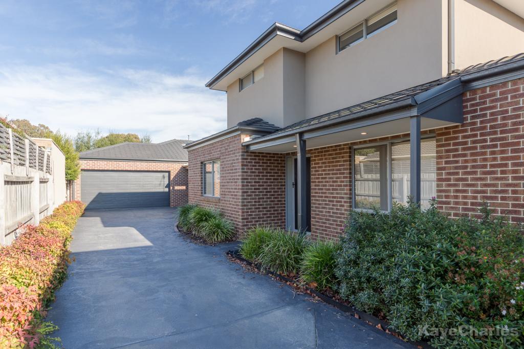 2/5 Castlegate Pl, Berwick, VIC 3806