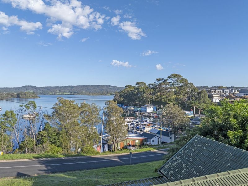 43 Riverside Dr, Narooma, NSW 2546
