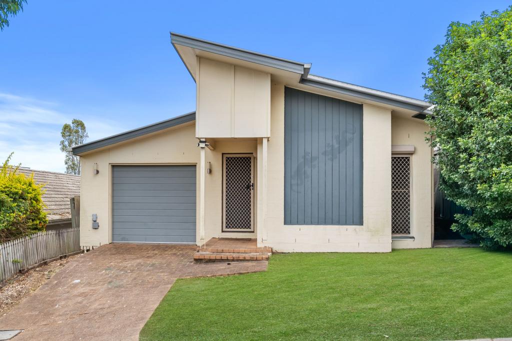 5 Gloucester St, Waterford, QLD 4133