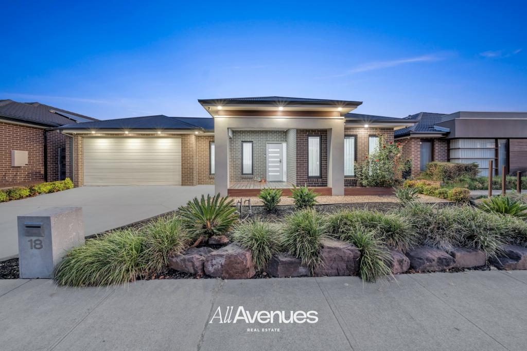 18 Deoro Pde, Clyde North, VIC 3978
