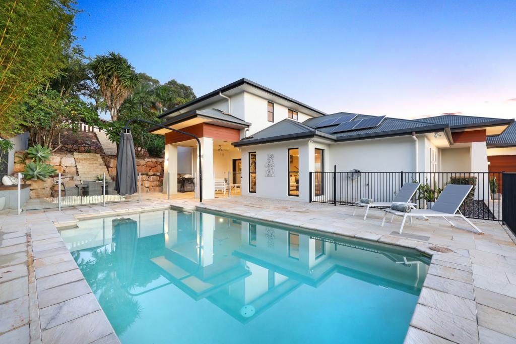 13 Finnagin Dr, Bonogin, QLD 4213