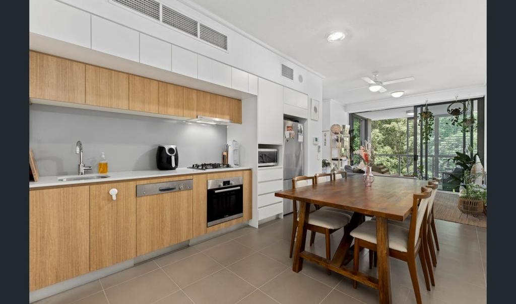 3302/126 Parkside Cct, Hamilton, QLD 4007