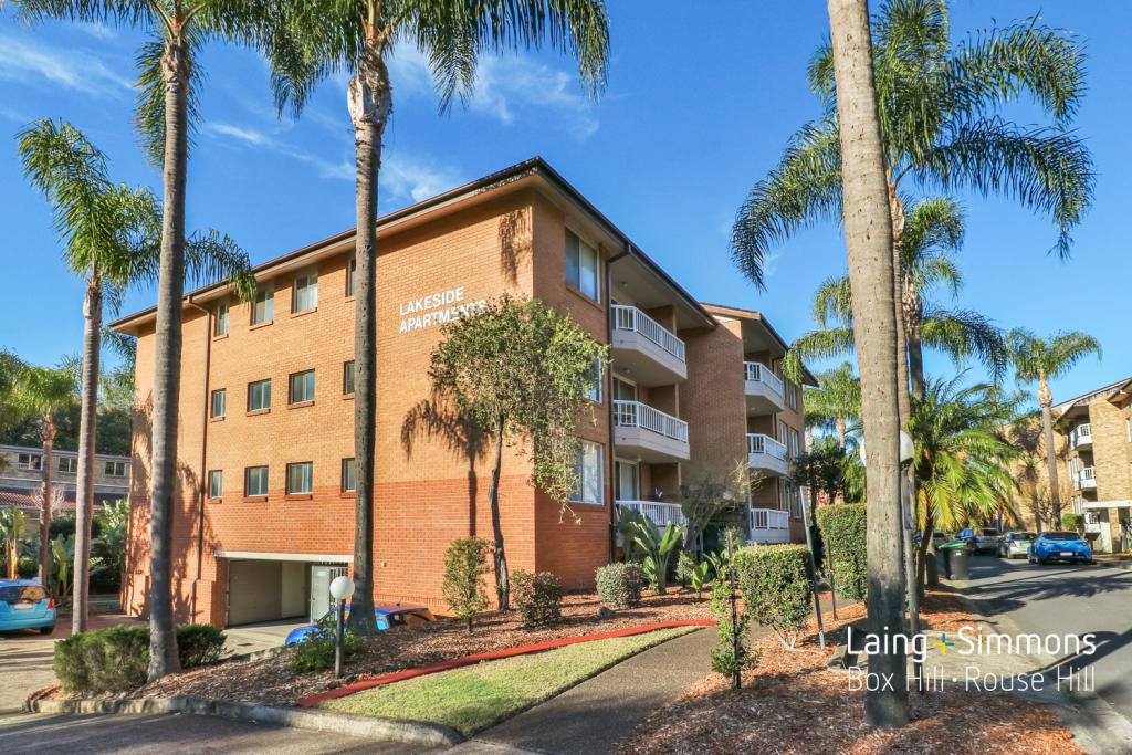 18/2 Mead Dr, Chipping Norton, NSW 2170