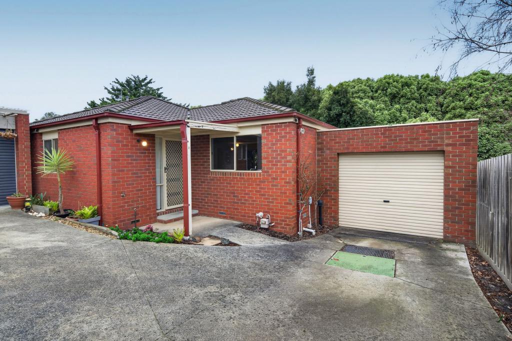 2/5 Balmoral Way, Pakenham, VIC 3810