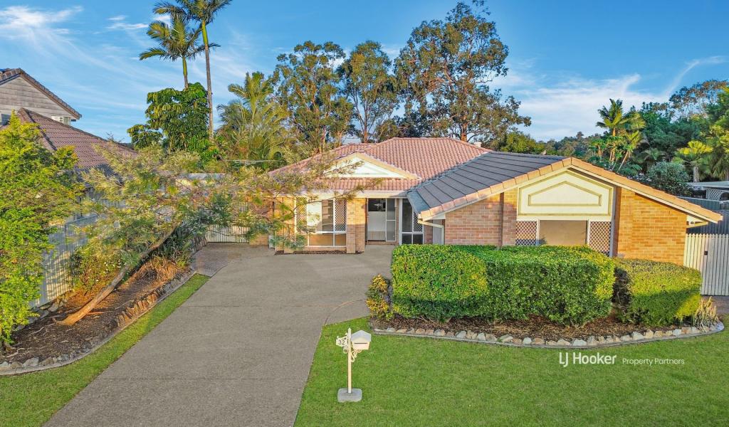 32 Wantana Cres, Edens Landing, QLD 4207