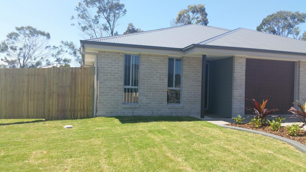 17a Cato Ct, Torquay, QLD 4655