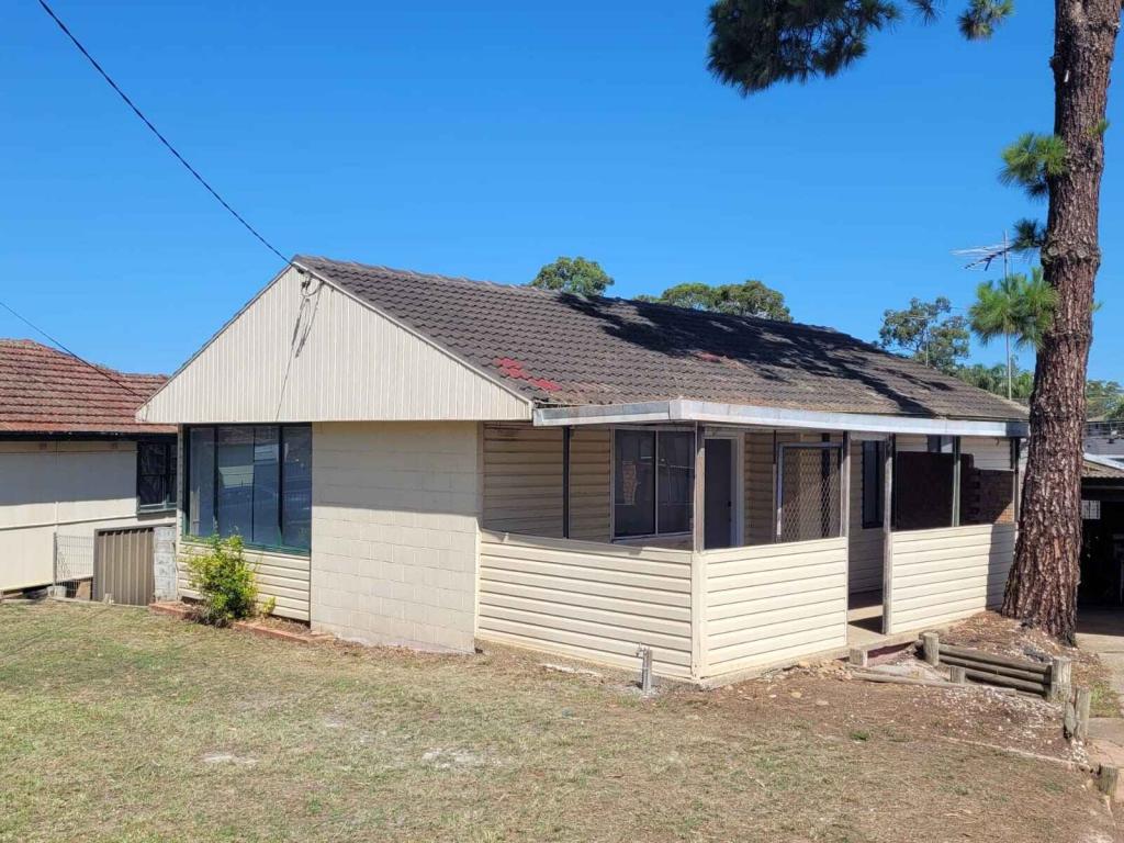 15 Rotorua St, Lethbridge Park, NSW 2770