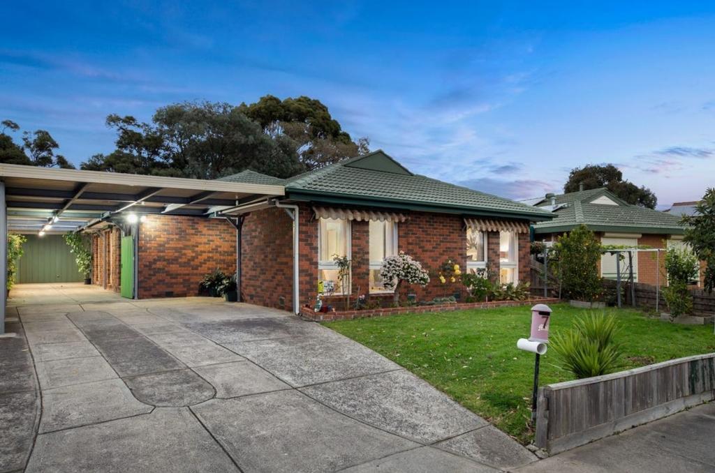 7 Brett Dr, Keysborough, VIC 3173