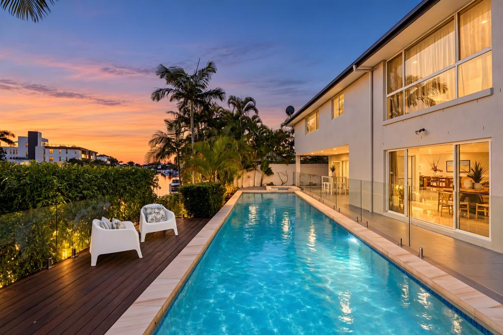 4 Gibraltar Dr, Surfers Paradise, QLD 4217