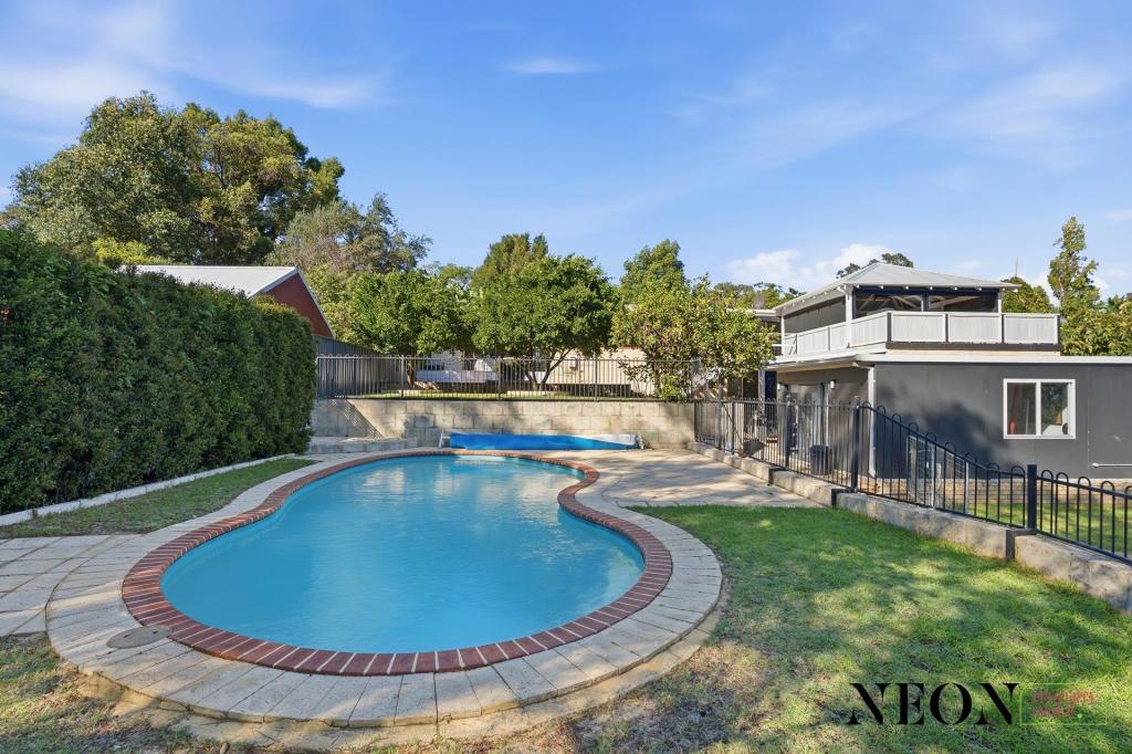 8 SNOWBALL RD, KALAMUNDA, WA 6076