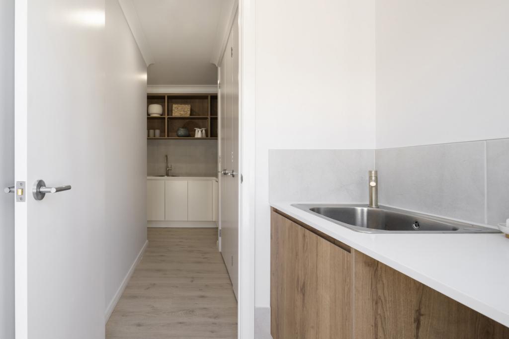 8 RYE ST, GILEAD, NSW 2560