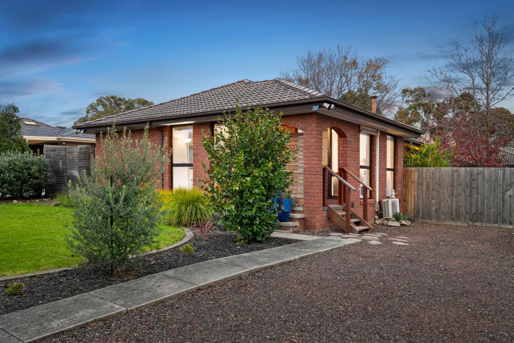 10 Lumeah Cres, Ferntree Gully, VIC 3156