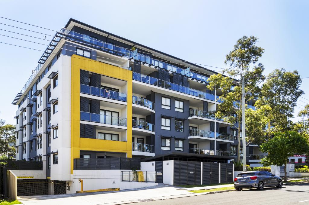 301/38-42 CHAMBERLAIN ST, CAMPBELLTOWN, NSW 2560