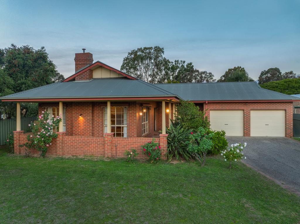 13 Wedge Ct, West Wodonga, VIC 3690