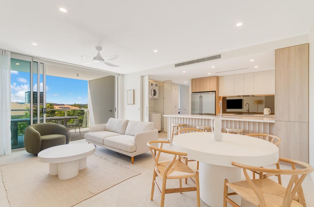 305/1 Tenth Ave, Palm Beach, QLD 4221