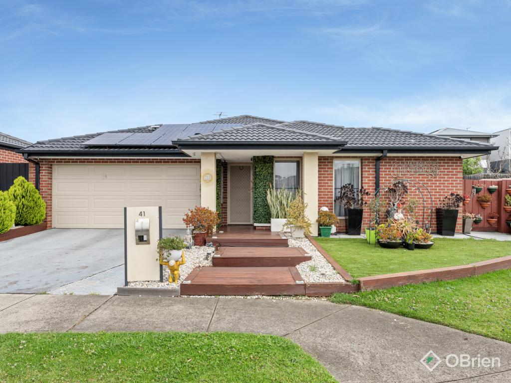 41 Sandstone Cct, Carrum Downs, VIC 3201