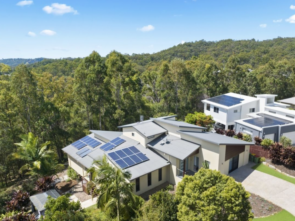 9 Grampian Ct, Reedy Creek, QLD 4227