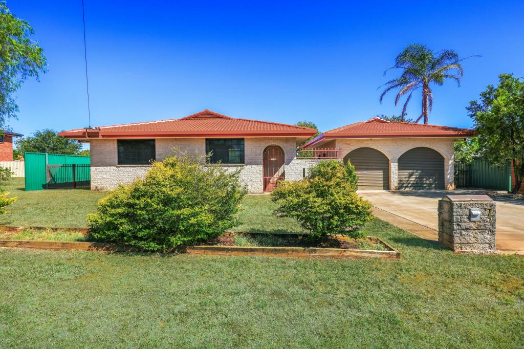 7 Mcdonald Cres, Calala, NSW 2340