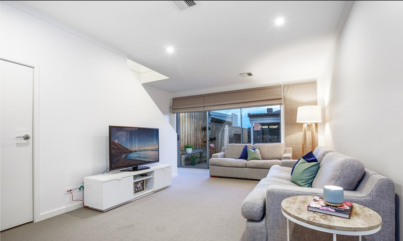 6 Bloom Ave, Wantirna South, VIC 3152