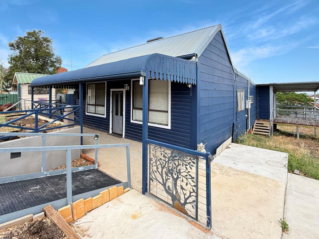 54 Roslyn St, Narrandera, NSW 2700