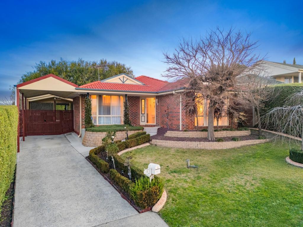 15 Tuscany Rise, Pakenham, VIC 3810