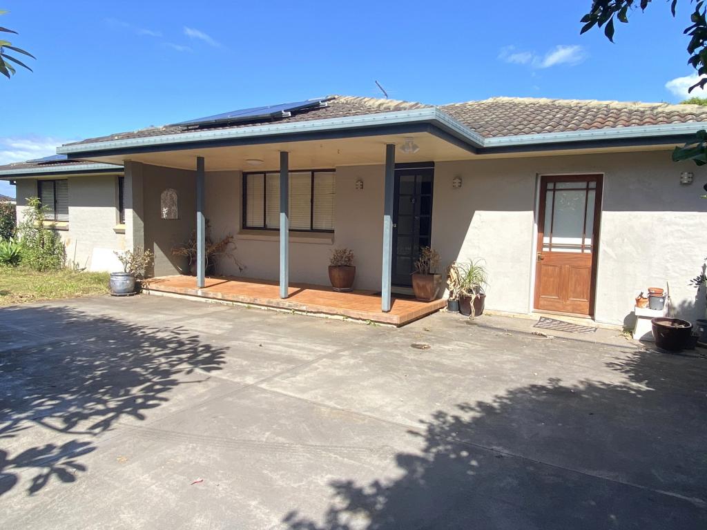 20 Robindale Dr, Wollongbar, NSW 2477