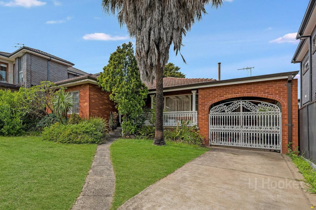 32 Greenway Pde, Revesby, NSW 2212