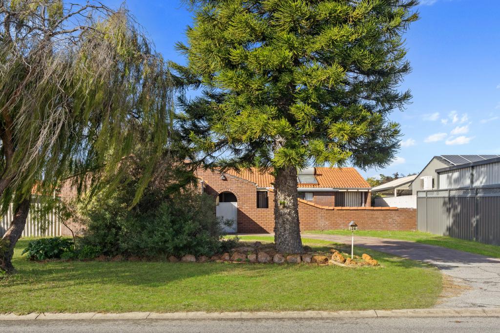 36 Cambridge Cres, Cooloongup, WA 6168