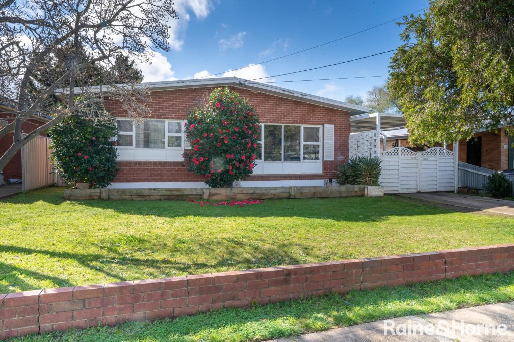 71 Tichborne Cres, Kooringal, NSW 2650