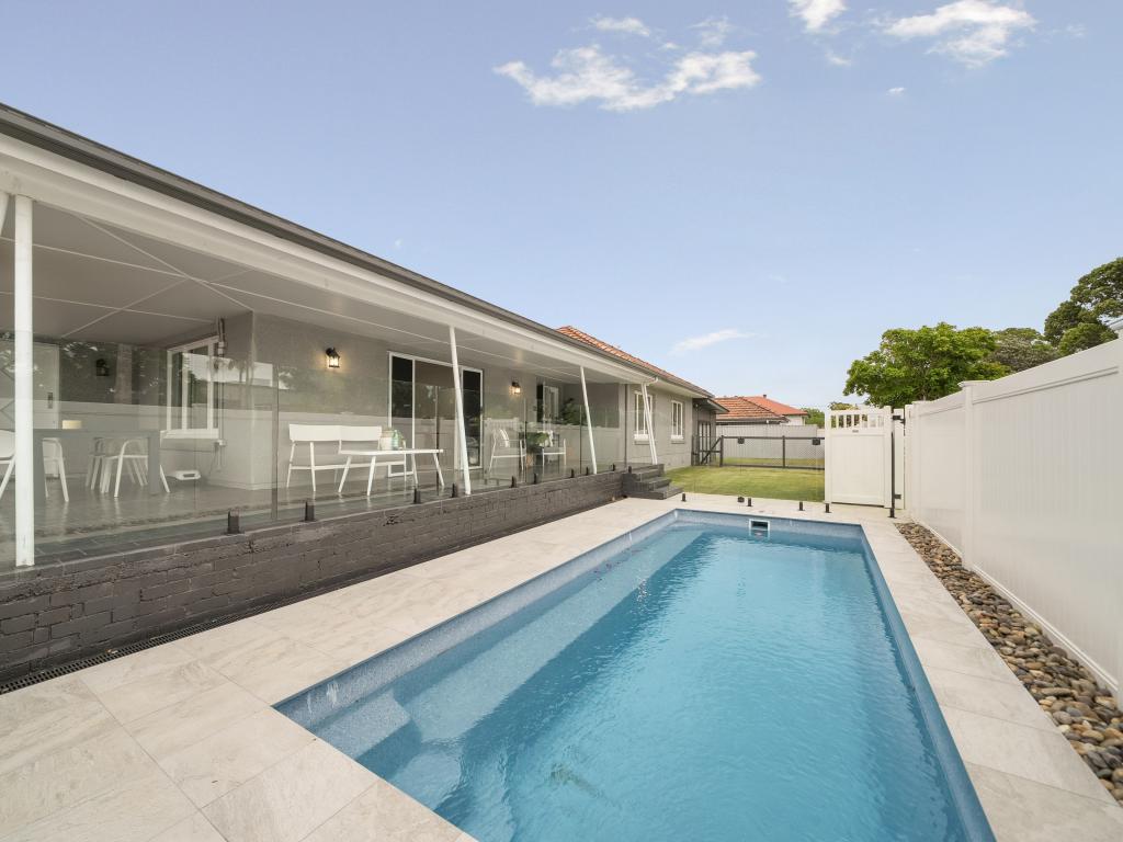 31 Isobel St, Clontarf, QLD 4019