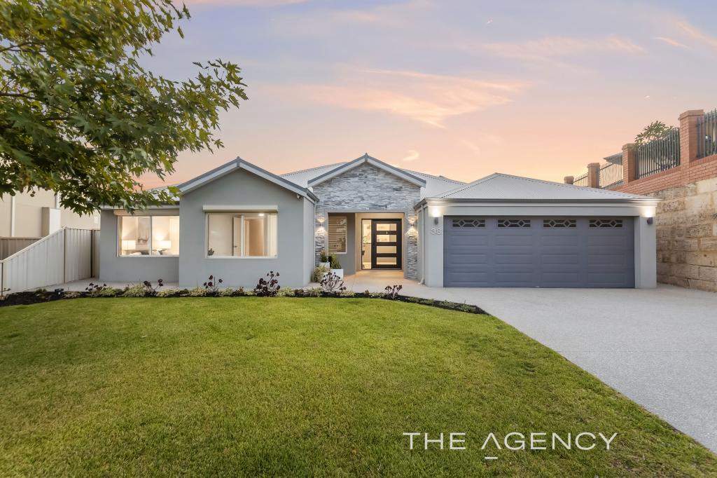 38 FINEVIEW CRES, CARRAMAR, WA 6031