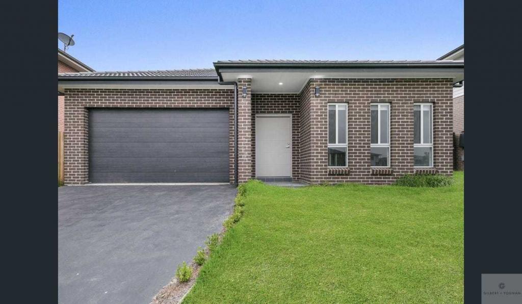 19 Medallist Pde, Colebee, NSW 2761