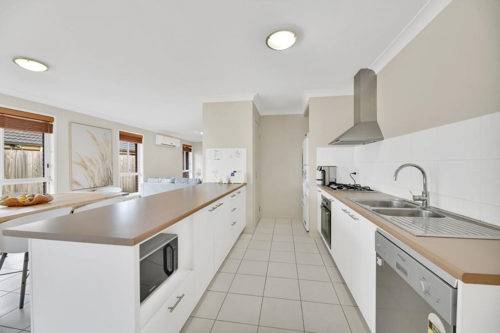 59 Valentine Cct, Augustine Heights, QLD 4300