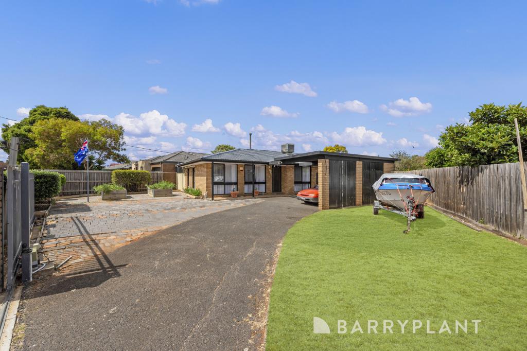 4 Mathews St, Melton South, VIC 3338