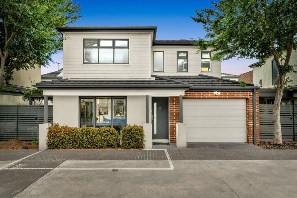 19/17 Golden Elm Way, Lyndhurst, VIC 3975