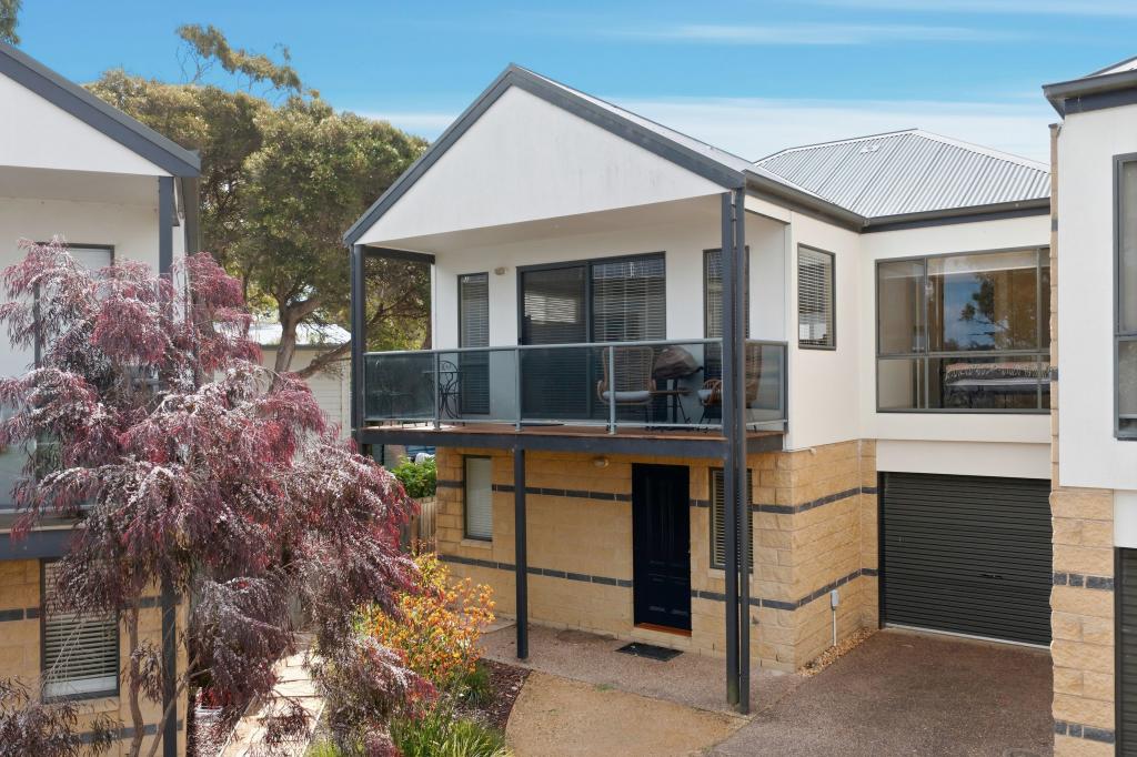 3/20-22 KATHRYN CL, INVERLOCH, VIC 3996