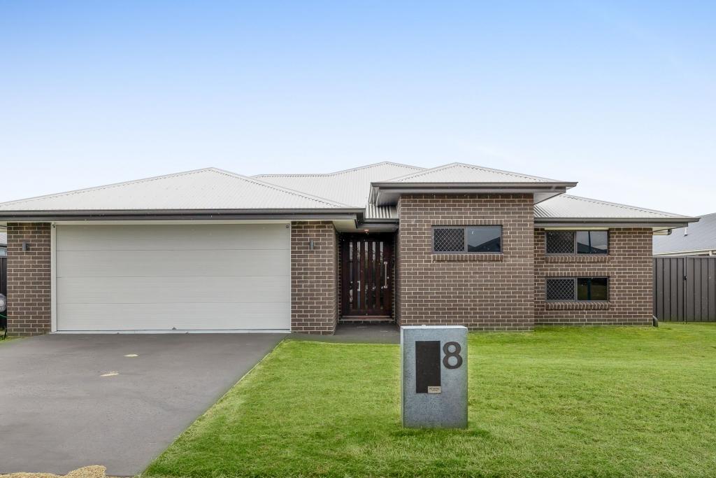 8 Sandford Cres, Torrington, QLD 4350