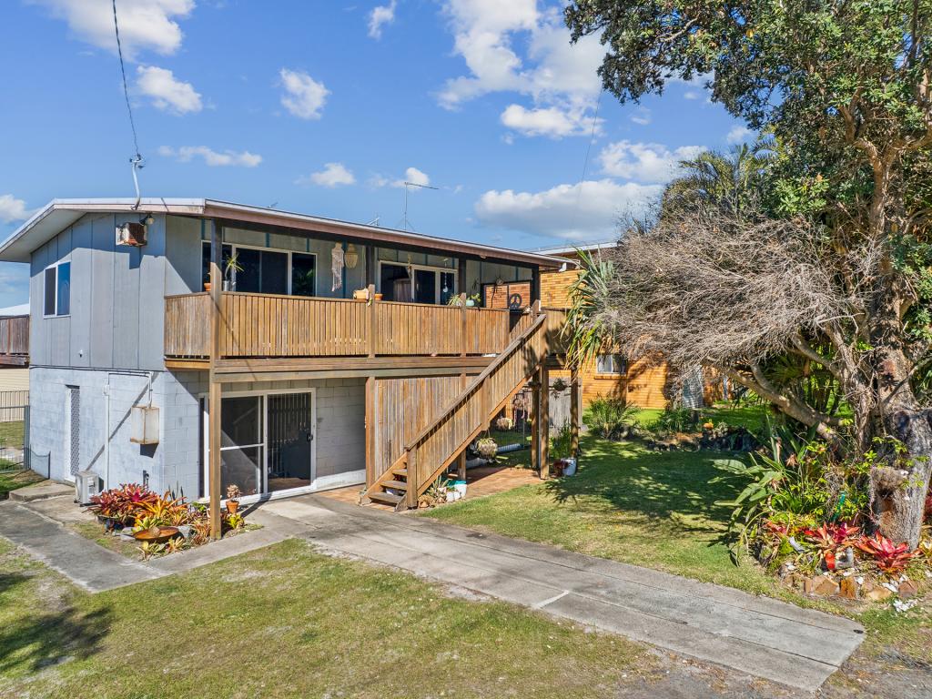 20 HIAWATHA RD, MINNIE WATER, NSW 2462
