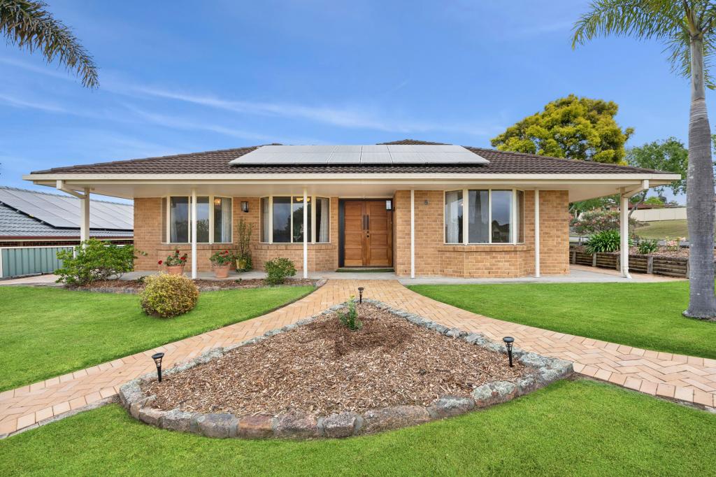 8 Kato Cl, Kanwal, NSW 2259