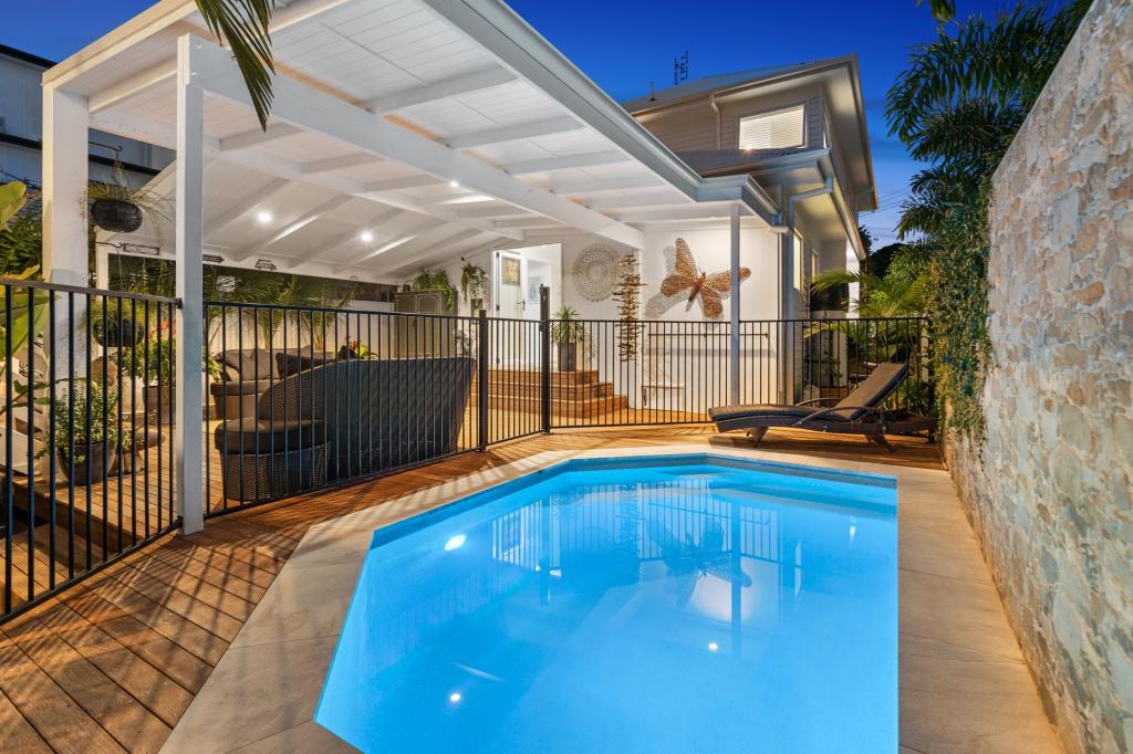 19 Thirteenth Ave, Palm Beach, QLD 4221