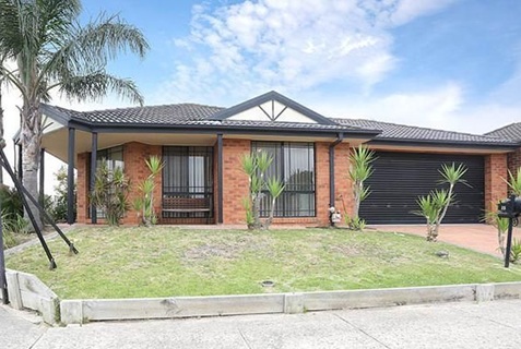 15 Menzies Cl, Narre Warren South, VIC 3805