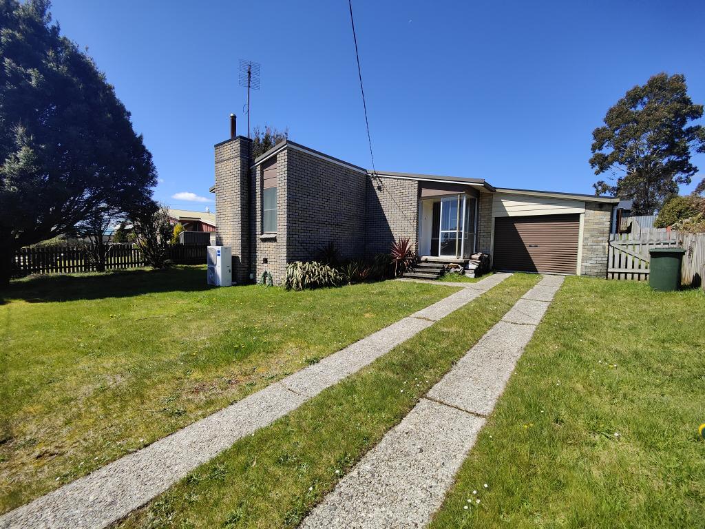 18 Que St, Waratah, TAS 7321