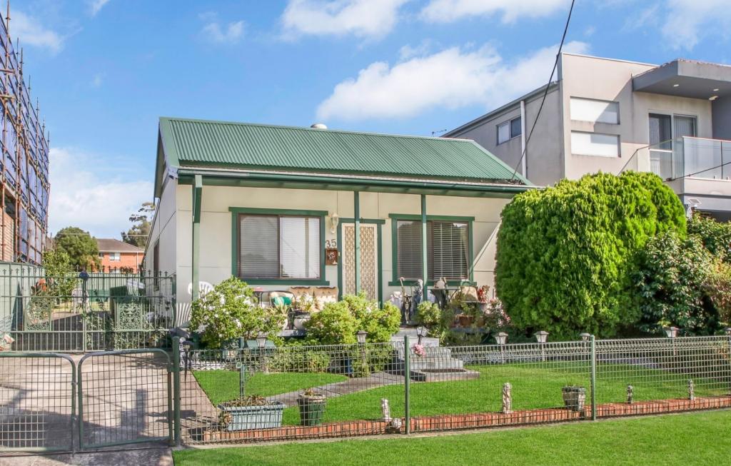 35 Binda St, Merrylands West, NSW 2160