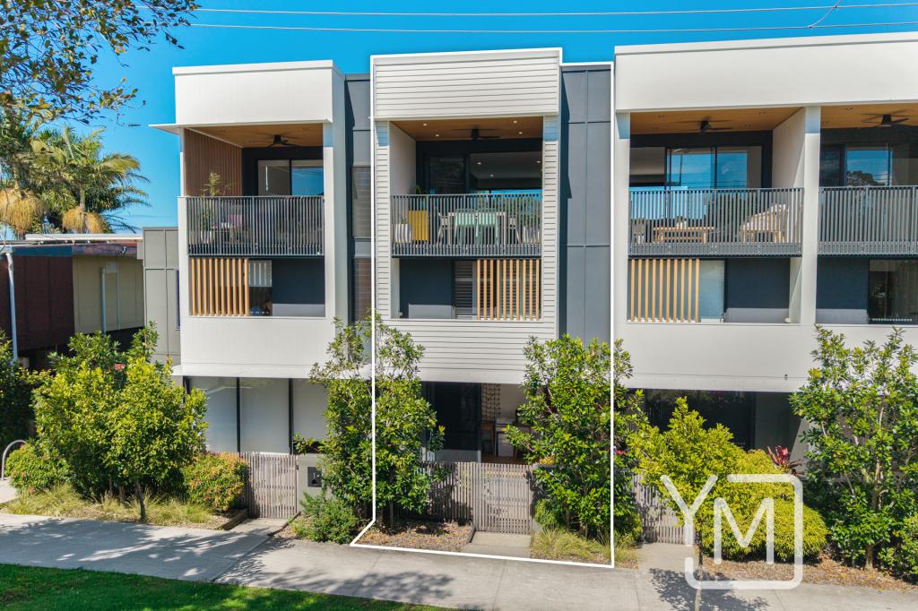 2/33 OSPREY ST, CALOUNDRA, QLD 4551