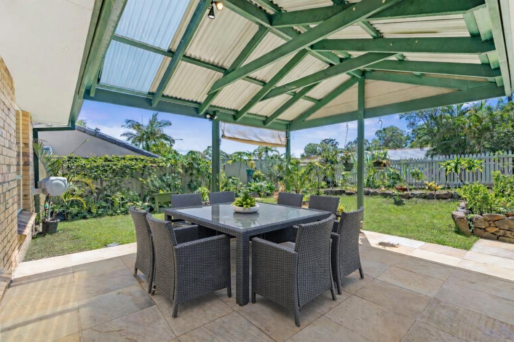 1/16 Orkney Pl, Labrador, QLD 4215