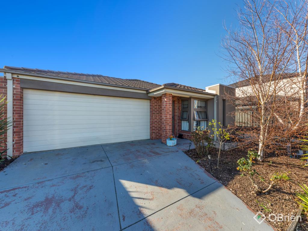 15 Baranello Cres, Cranbourne East, VIC 3977