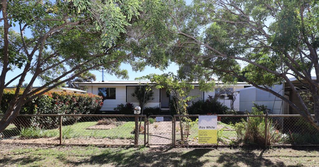 5 HILL ST, ST GEORGE, QLD 4487