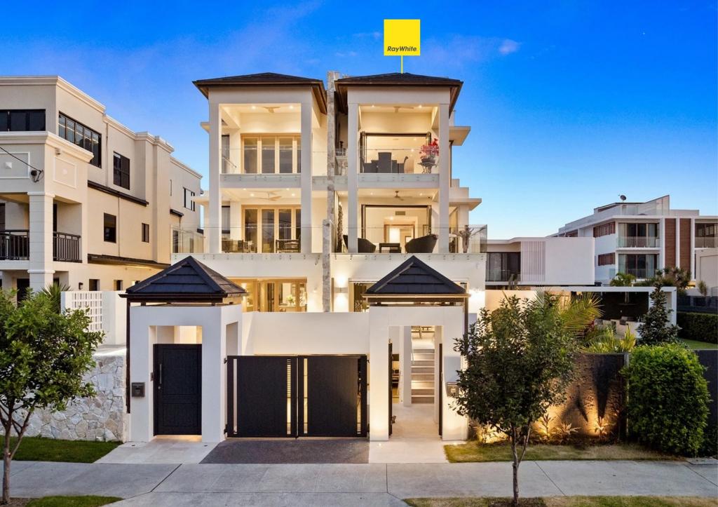 2/56 Woodroffe Ave, Main Beach, QLD 4217