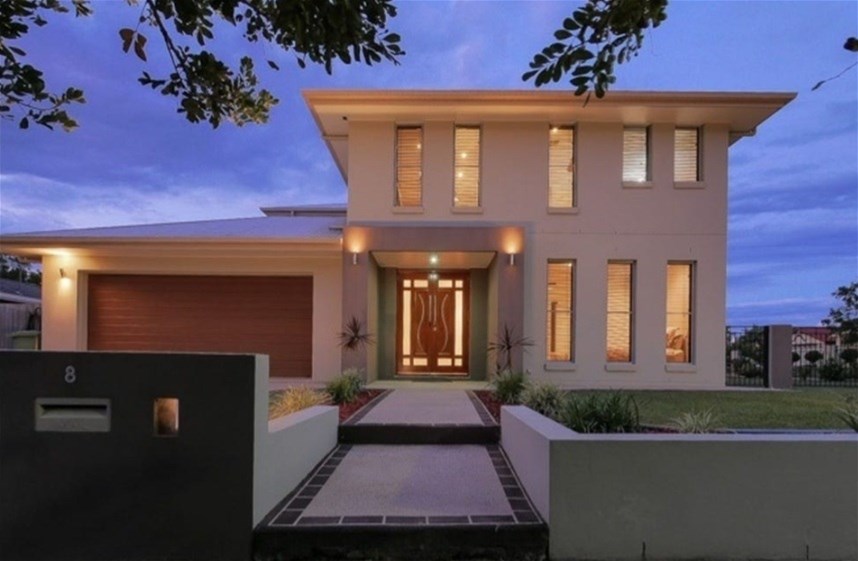 8 Waltham St, Heritage Park, QLD 4118